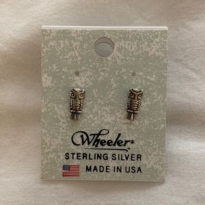 Owl studded earrings